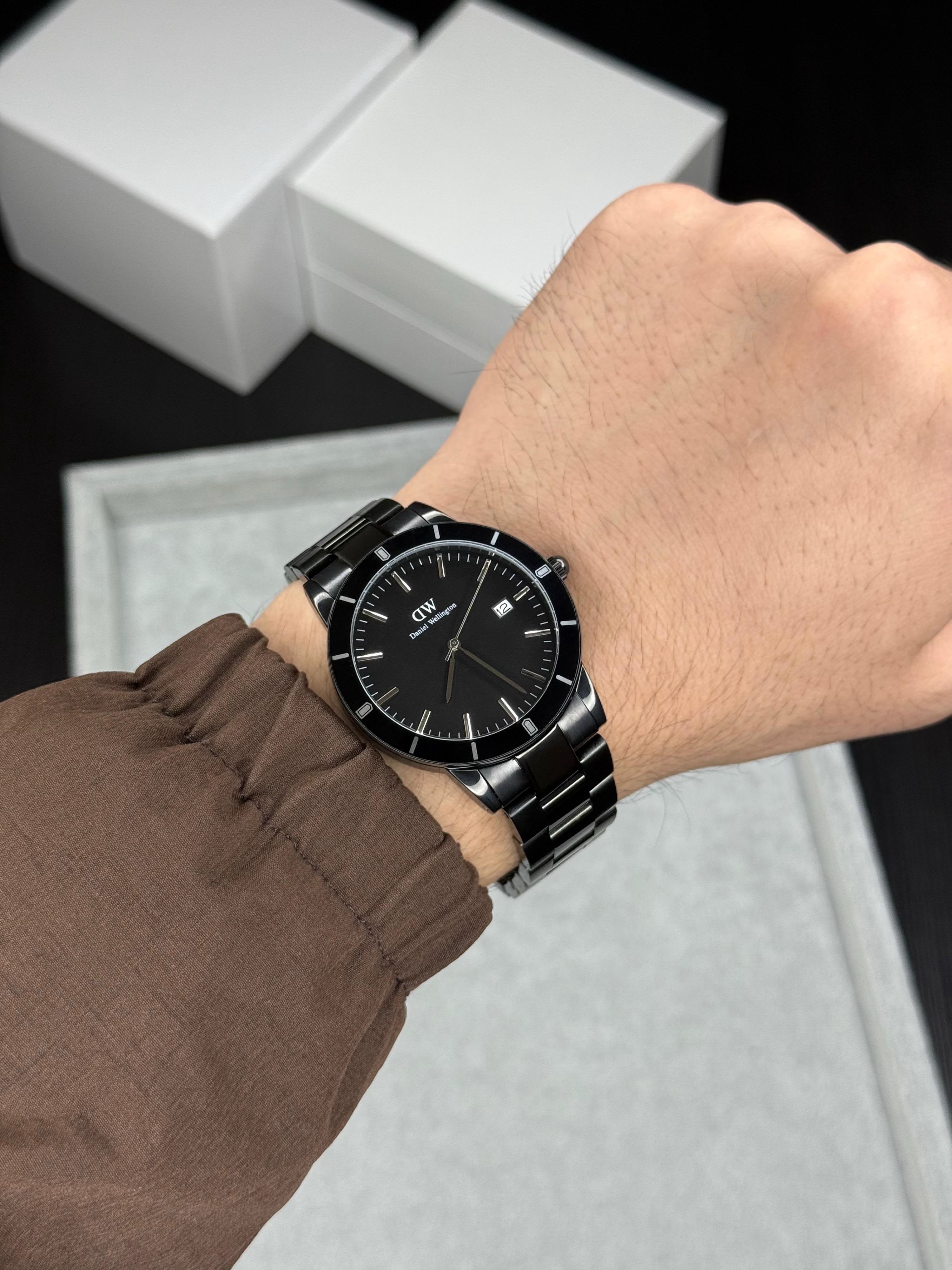 Daniel Wellington Black Dial Men's Watch