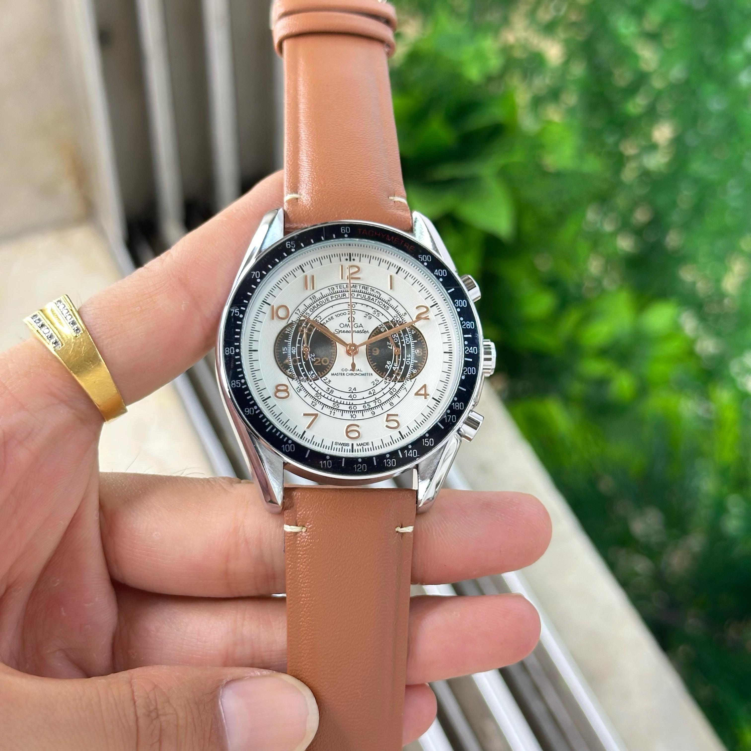 Omega Speedmaster White Dial Chronograph Men's Watch
