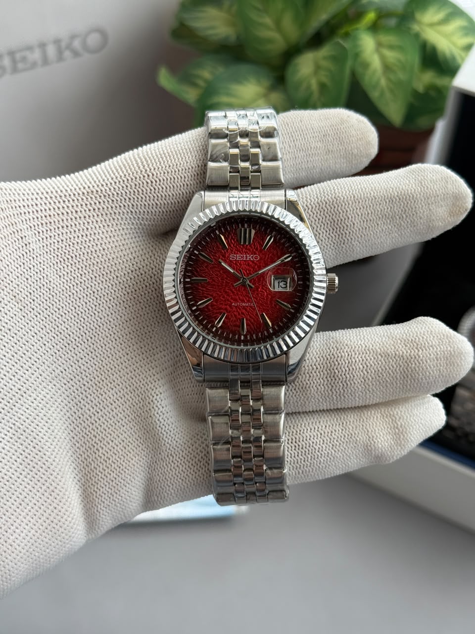 Seiko Mod Date Red Ombre Textured Premium Quality Men's Watch